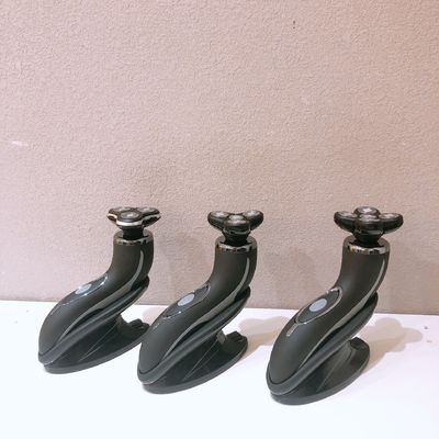 Yüz kullanımı için paslanmaz çelik bıçağı ve plastik kolu olan taşınabilir erkek elektrikli traş makinesi